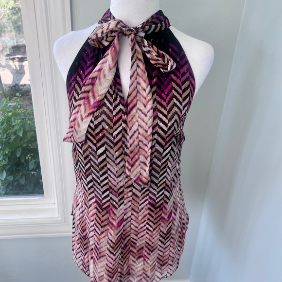 White House Black Market Black and Pink Chevron Blouse - Picture 5 of 15